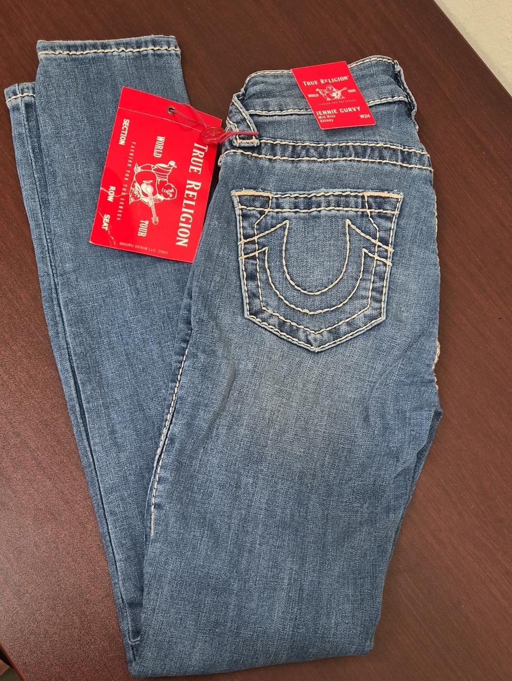 True Religion Women's Light Blue Skinny Jeans Size 24
